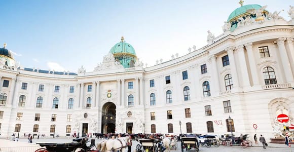 Vienna: Sisi Imperial Apartments Tour with Audio Guide
