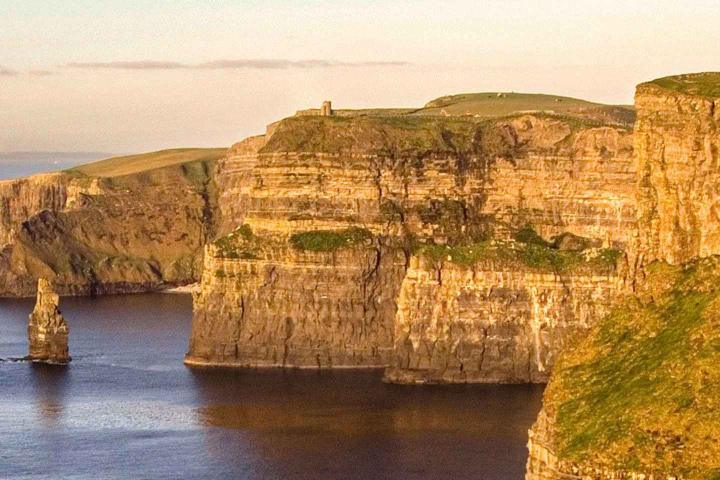 Cliffs of Moher Tour from Dublin (with Boat Cruise)