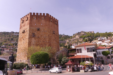 Alanya: Pirate Boat with Foam Party incl. Lunch & Drinks
