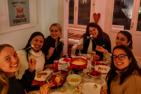 Unterseen: Paquete de trineo nocturno y fiesta de fondue.Unterseen: Paquete de trineo nocturno y fondue