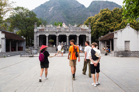 Tour in E-Bike di Ninh Binh - Paesaggi segreti di Tam Coc