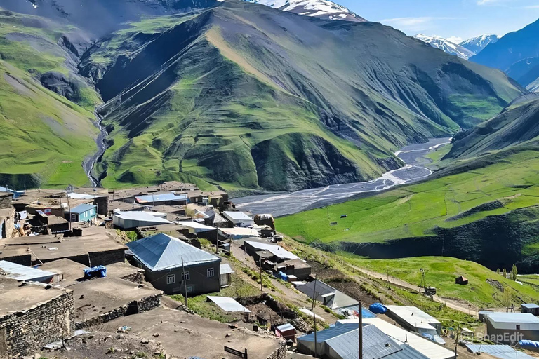 巴库至希纳利克村、古巴、糖果拐杖岩，含家常午餐团体游（含自制午餐）