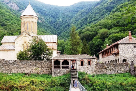 Tbilisi: Mtskheta, Armazi Fortress & Saakadze Tour