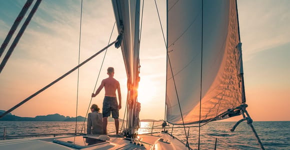 Sailing Cruise to Dia Island with Free Meal, Drinks and SUP