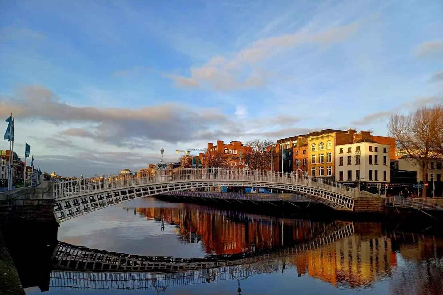 一日畅游都柏林，出发自市区或港口