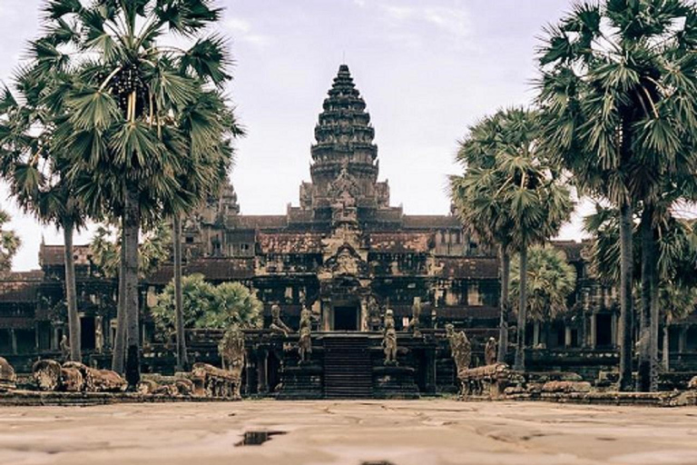 Siem Reap: Tur i liten grupp 1 dagstur på Angkor WatTur i liten grupp på franska