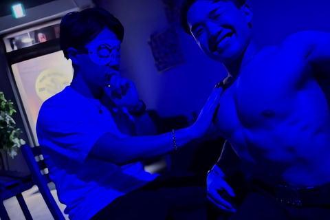 Kyoto: Muscle Bar Entry Ticket Night Show with Macho in Gion 【Value Set】Entry Ticket with 2 Drinks and 1 Performance