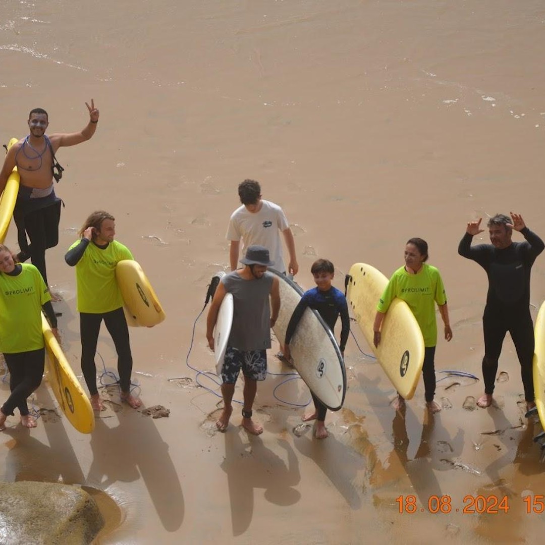 Marrakech : Excursion de surf d'une journée à Essaouira avec prise en charge à l'hôtel