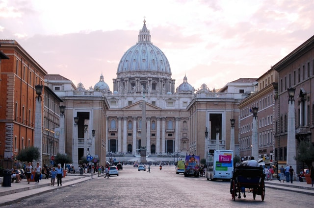 Rome:St. Peter's Basilica Tour, Exclusive Underground Access