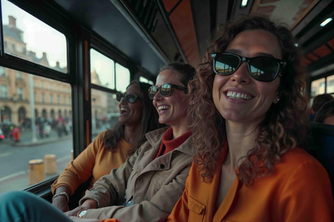 Londres : Visite en bus avec théâtre et comédie en directLondres : une visite guidée divertissante avec théâtre et comédie en direct