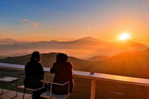 Yogyakarta: Menoreh, Chicken Church, Mudal & Glagah Day Trip