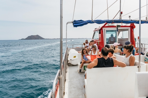 From Corralejo: Round-Trip Ferry Transfer to Lobos Island Transfer with Hotel Pickup and Drop-off
