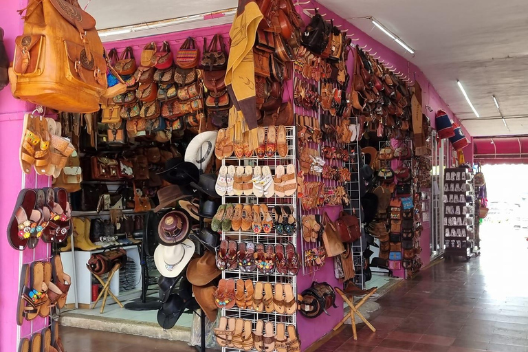 Cancun: Tour della città in furgone - Avventura in giro per le migliori tappe