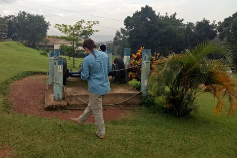 Kampala's Faith, Knowledge & Royalty: A Day Tour with Pickup