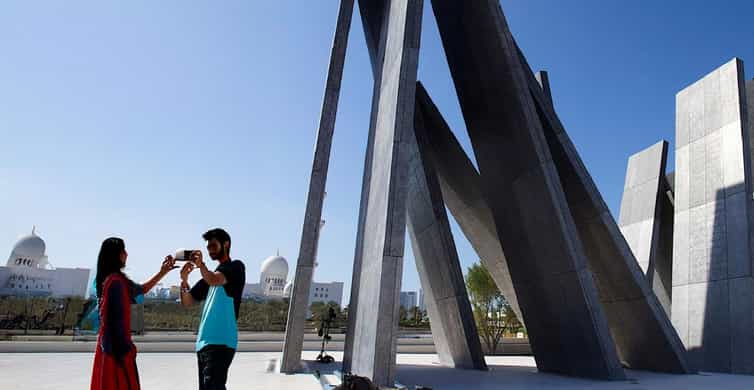 Abu Dhabi Walking Tour: Sheikh Zayed Mosque & Library photo 2
