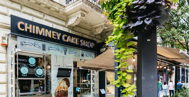 Budapest: Hungarian Chimney Cake Workshop in the City Center photo 5