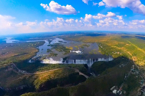 Victoria Falls: panoramische vlucht, brugtour en rondvaart tijdens zonsondergang