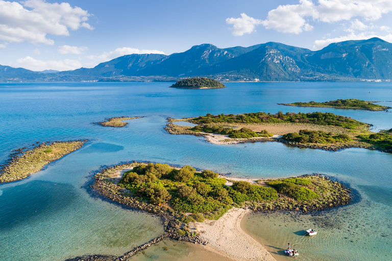 Athènes : excursion d&#039;une journée en bateau avec baignade et piscine thermaleAthènes : excursion d&#039;une journée en bateau vers les îles avec baignade