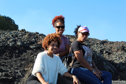 Excursion en Jeep sur l’Etna : depuis Catane, Zafferana Etnea, TaormineETNA JEEP TOUR. TAORMINE Prise en charge