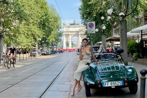 Depuis Milan : Visite de Monza et de la Villa Reale en voiture classique