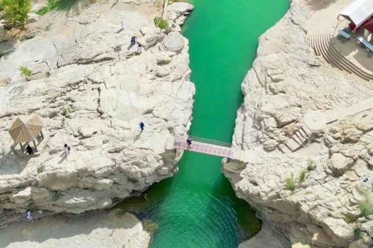 Muscat: Wadi Bani Khalid & Sunset at Wahiba Sands