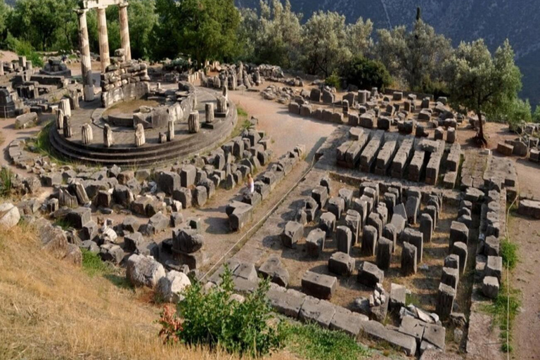 Delphi:Oracle & Ancient Wonders Private Day Tour from Athens