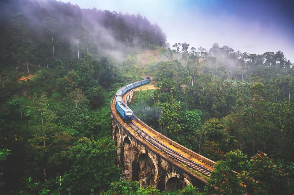 Full-Day Guided Tour to Ella/Rawana Falls/Little Adam's peak - Housity