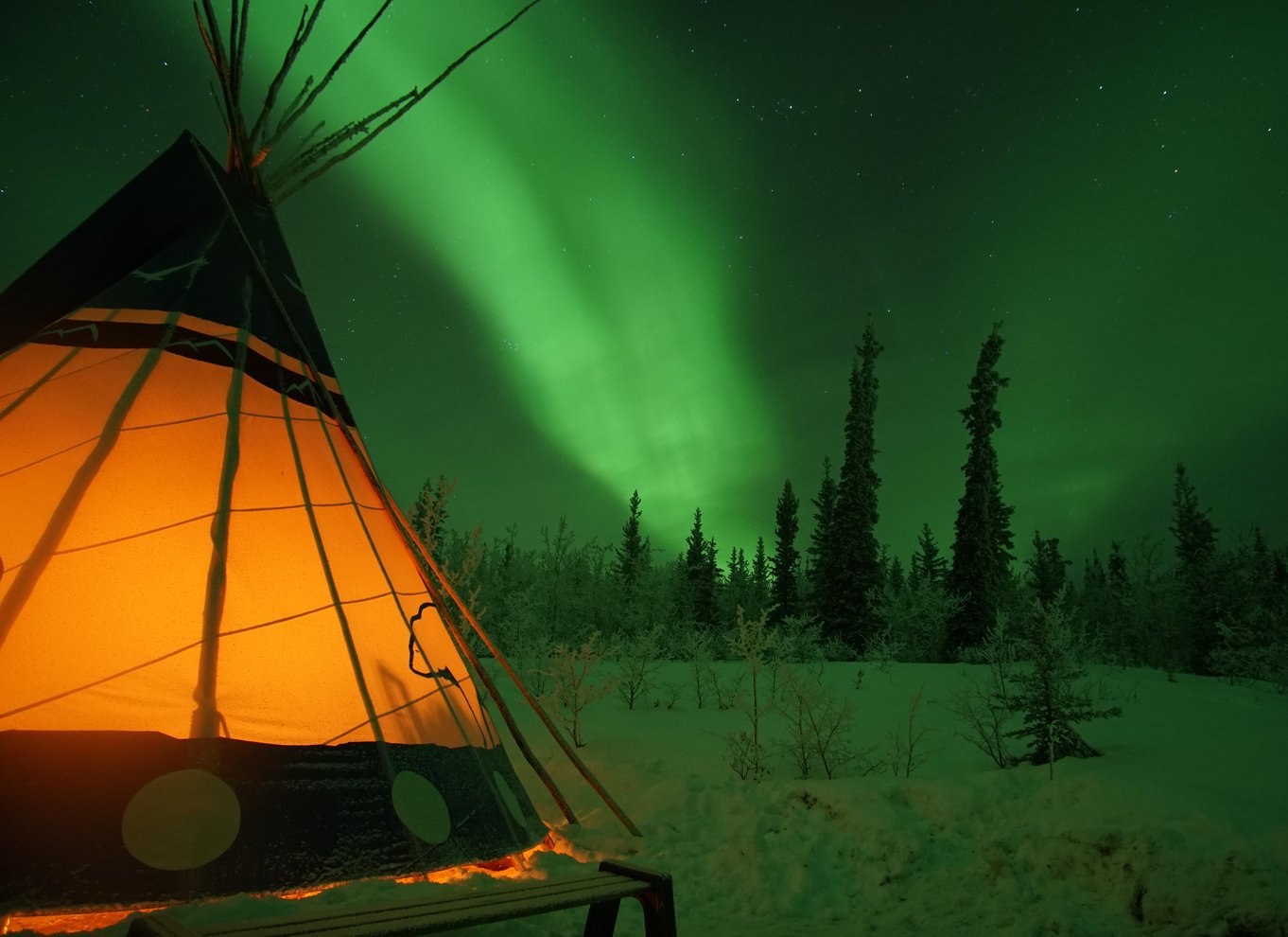 Yukon: Se nordlyset sent om aftenen