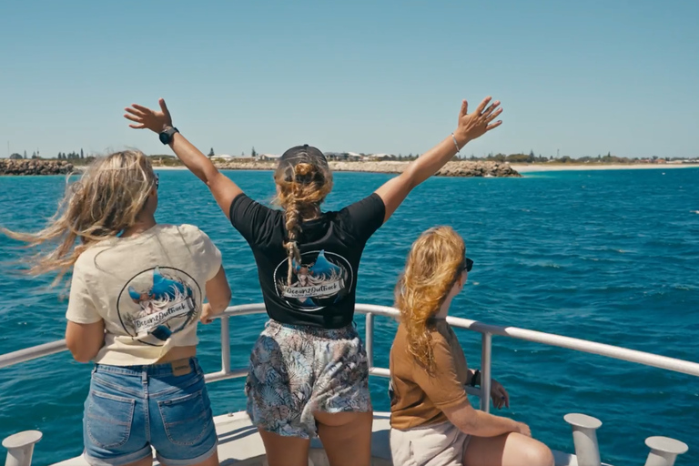 Perth: 2-Day Pinnacles, Sea Lions, and Seafood Tour