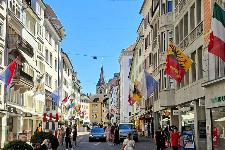 Zurich: Old Town Highlights Walking Tour with a Local Guide Zurich: Old Town Guided Walking Tour with Local Guide - 2h