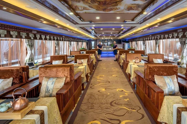 Guilin: Li River Cruise, Ruyi Peak, & Sanjie Liu Show