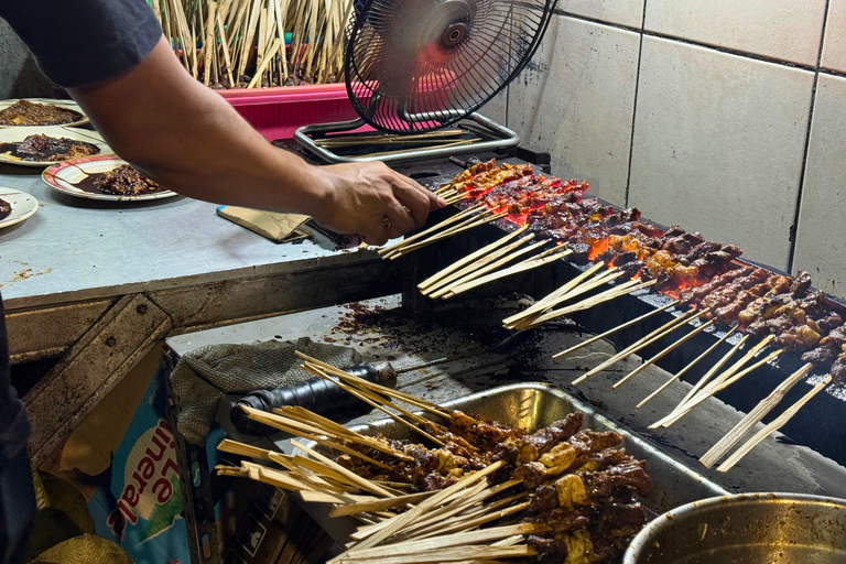 Jakarta Nights Food Tour with 15+ Tastings