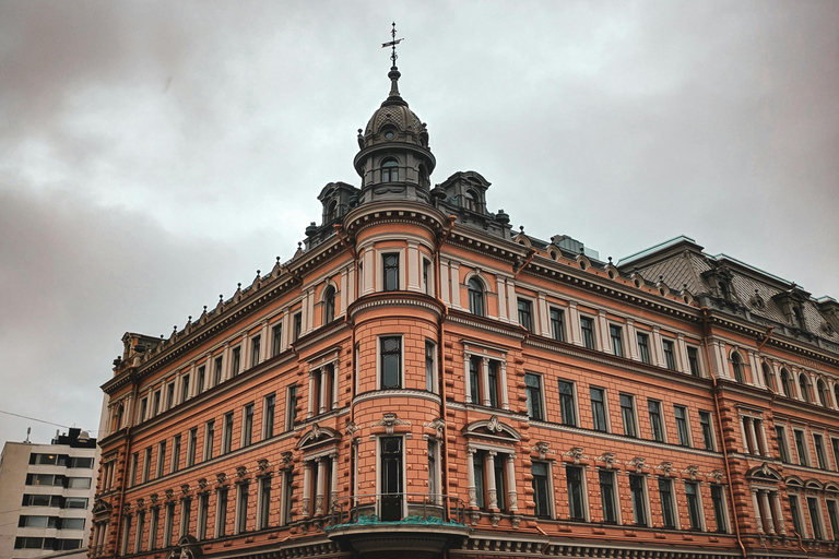 Helsinki: Night Walking Tour with Local Guide