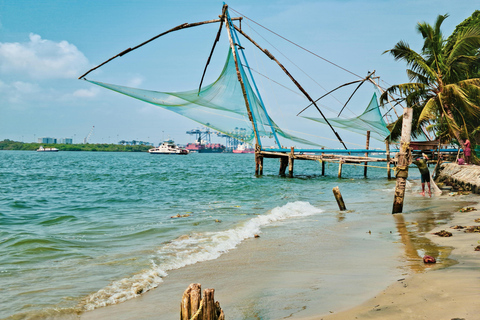 Tour particular de 5 dias em Kerala com ingressos para passeios turísticos