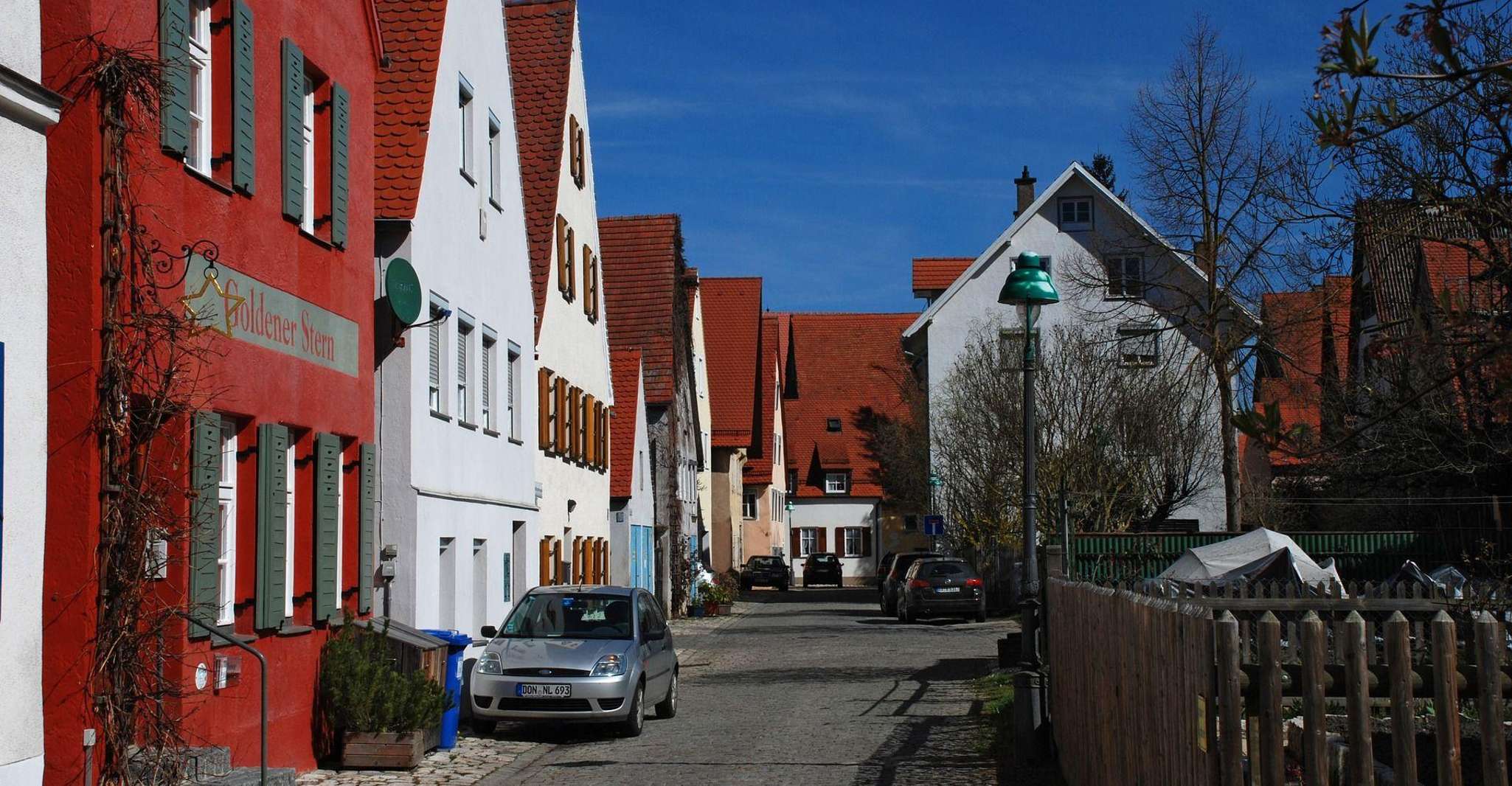 Nördlingen Tour privato a piedi guidato - Hizvo