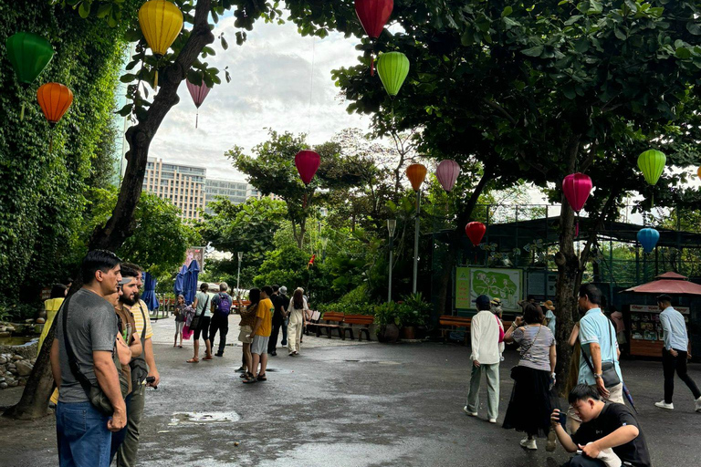 Excursão turística de meio dia à cidade de Da Nang em motaPasseio de mota