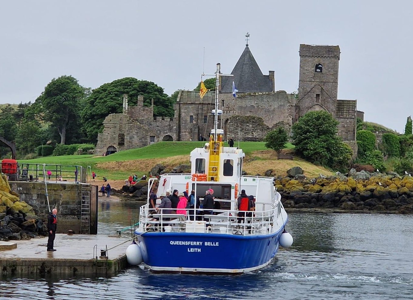 Edinburgh: 'Firth of Forth' Three Bridges Sightseeing Cruise