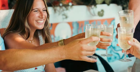 Bologna: Aperitivo Tour of Hidden Wine Bars with Local Food