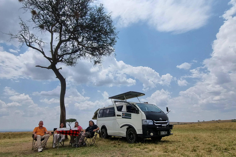 Nairobi: Safari de 3 dias em Maasai Mara com alojamento.AW