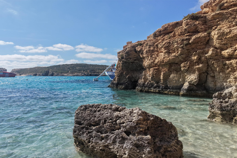 Malta: Blue Lagoon, Gozo and Crystal Lagoon Sea Cave Tour 5-Hour Cruise with Blue lagoon and 2.5 Hour stop in Gozo