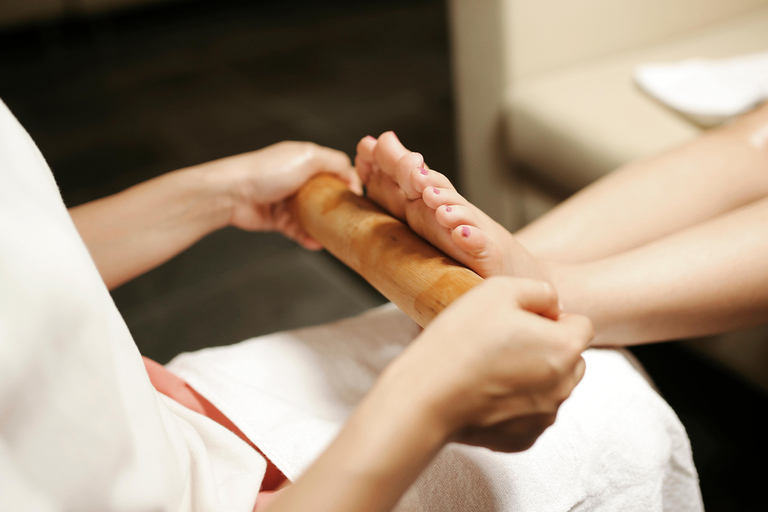 Terapie curative per il corpo al My Chi Spa &amp; Fitness a Hoi AnTerapia di guarigione dei tessuti profondi 60 minuti