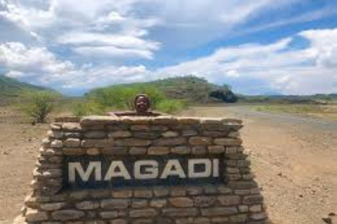 From Nairobi: Lake Magadi 2-Day Trip with Game Drive & Hike
