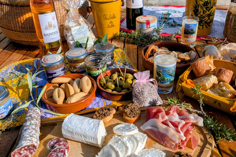 Marseille: Walking Food Tour with a local