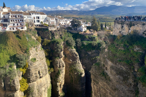 from Mijas, Malaga: Private tour Ronda incl. transfer, bullfighting arena and tapas