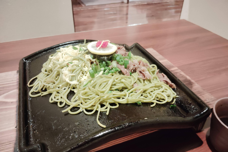 Iwakuni: Food and Drink Tour with Local Guide