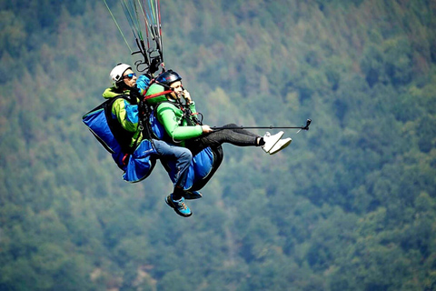 Marrakech: Parapendio e giro in cammello nella catena montuosa dell&#039;AtlanteMarrakech: Escursione in parapendio e giro in cammello sulle Montagne dell&#039;Atlante