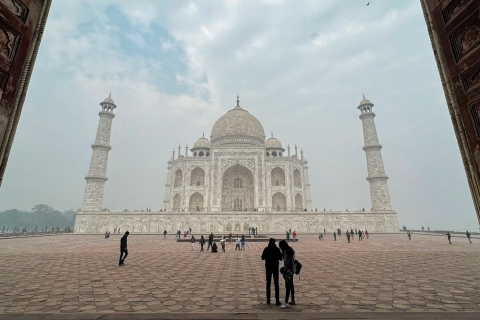 Desde Delhi: Visita al Taj Mahal con todo incluido en tren exprésTren de 1ª clase con coche, guía, entradas y almuerzo