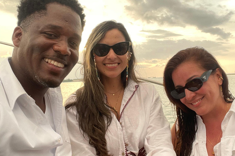 Montego Bay: Sunset Catamaran Cruise & Bioluminescent Lagoon