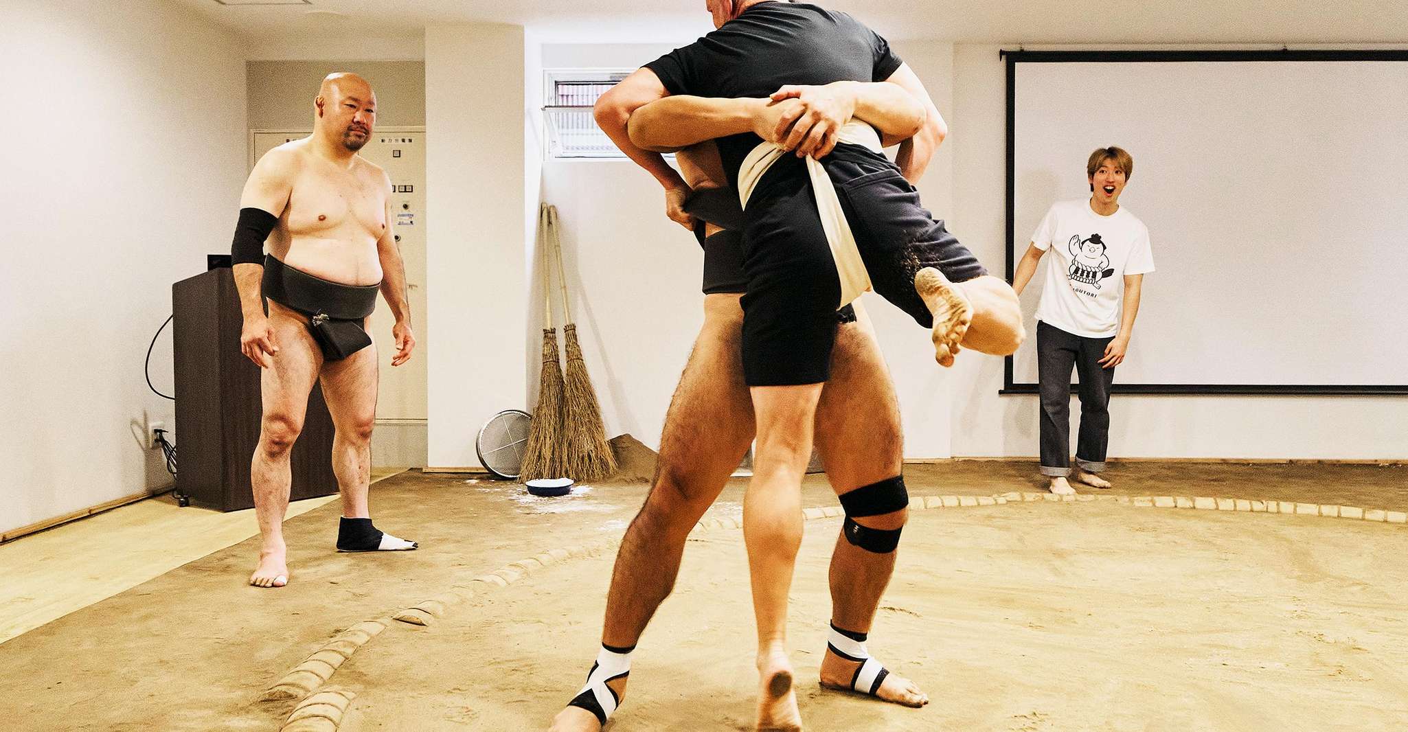 Osaka: Sumo Experience with Live Show & Audience Challenge photo 14