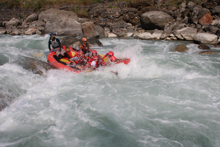 Pokhara halvdag vitt vatten: Rafting i övre SetiPokhara äventyr